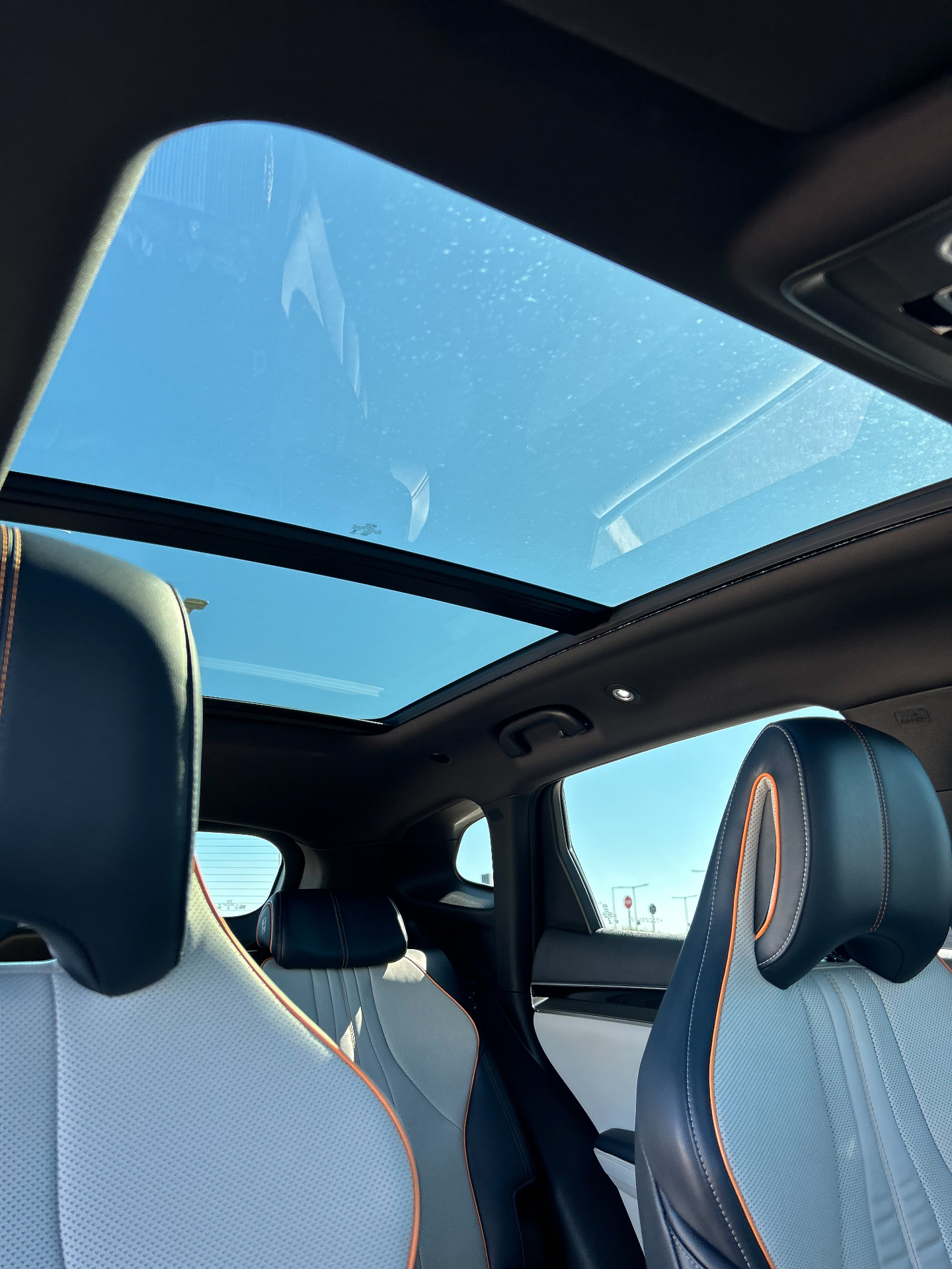 Teto solar panorâmico do SUV executivo da Douglas Transfer